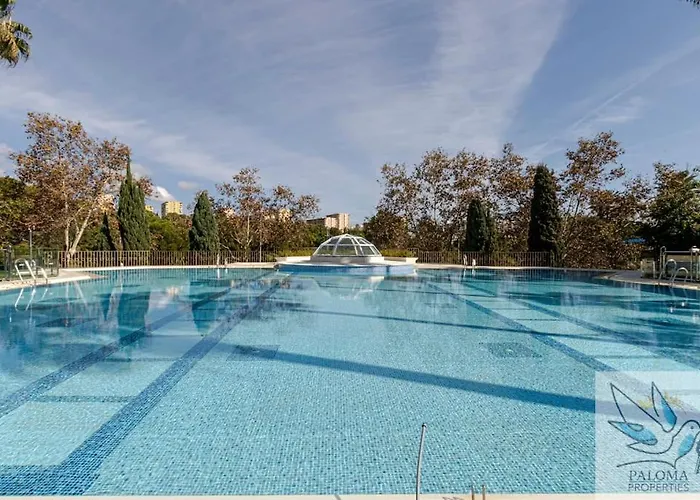 2 Bdr With Heated Pool & Jacuzzi