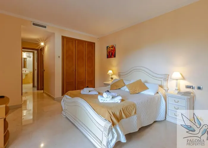 Appartement 2 Bdr With Heated Pool & Jacuzzi Benalmádena